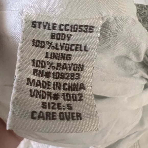 Crop Top - Picture 7 of 7